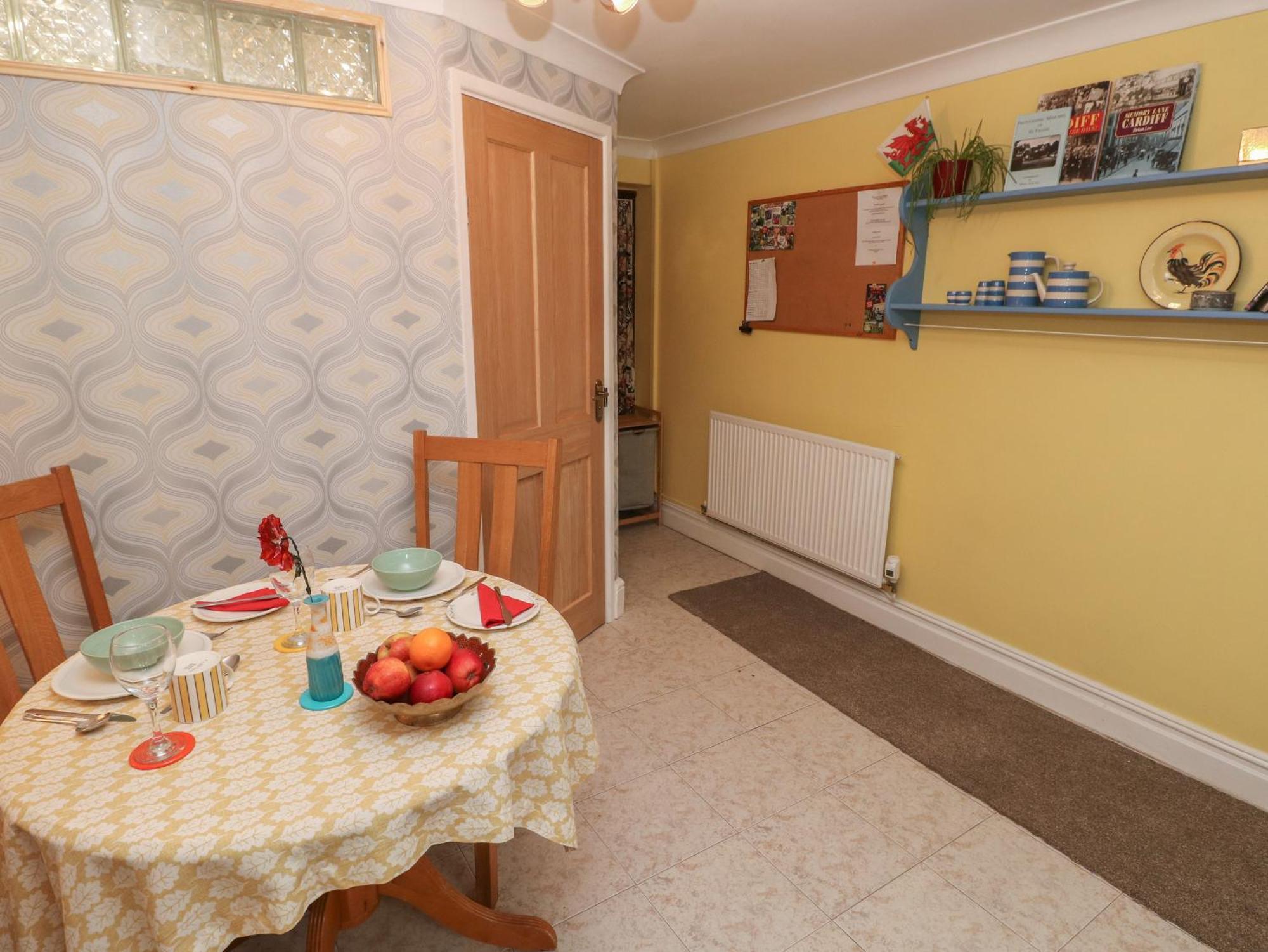 The Laurels Flat Apartment Cardiff Luaran gambar